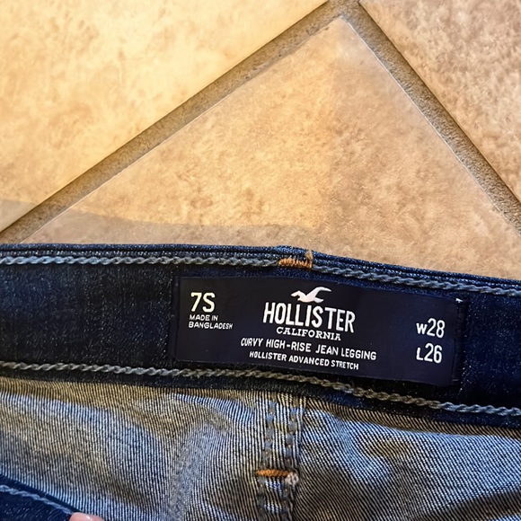 EUC Hollister Curvy High-Rise Jean Legging - Picture 2 of 4